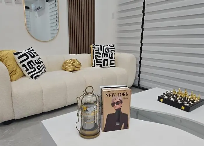 Luxe Loft Penthouse- Ironshore Montego Bay