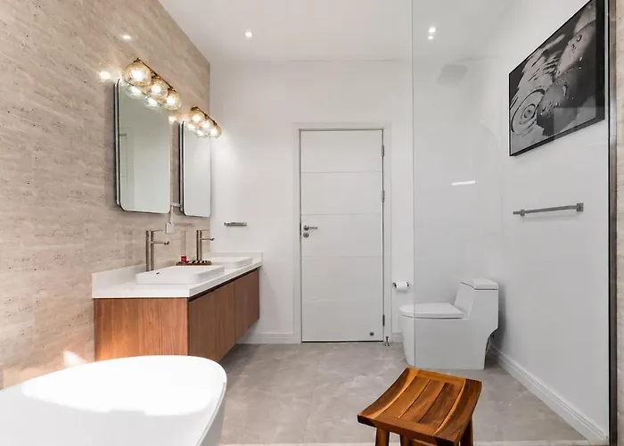 Luxe Loft Penthouse- Ironshore * Montego Bay