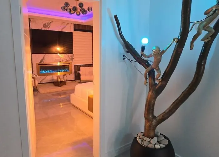 Luxe Loft Penthouse- Ironshore *