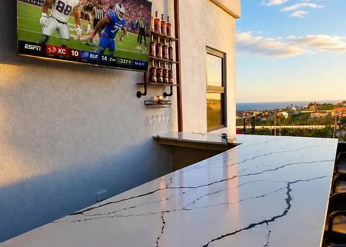 Luxe Loft Penthouse- Ironshore Montego Bay